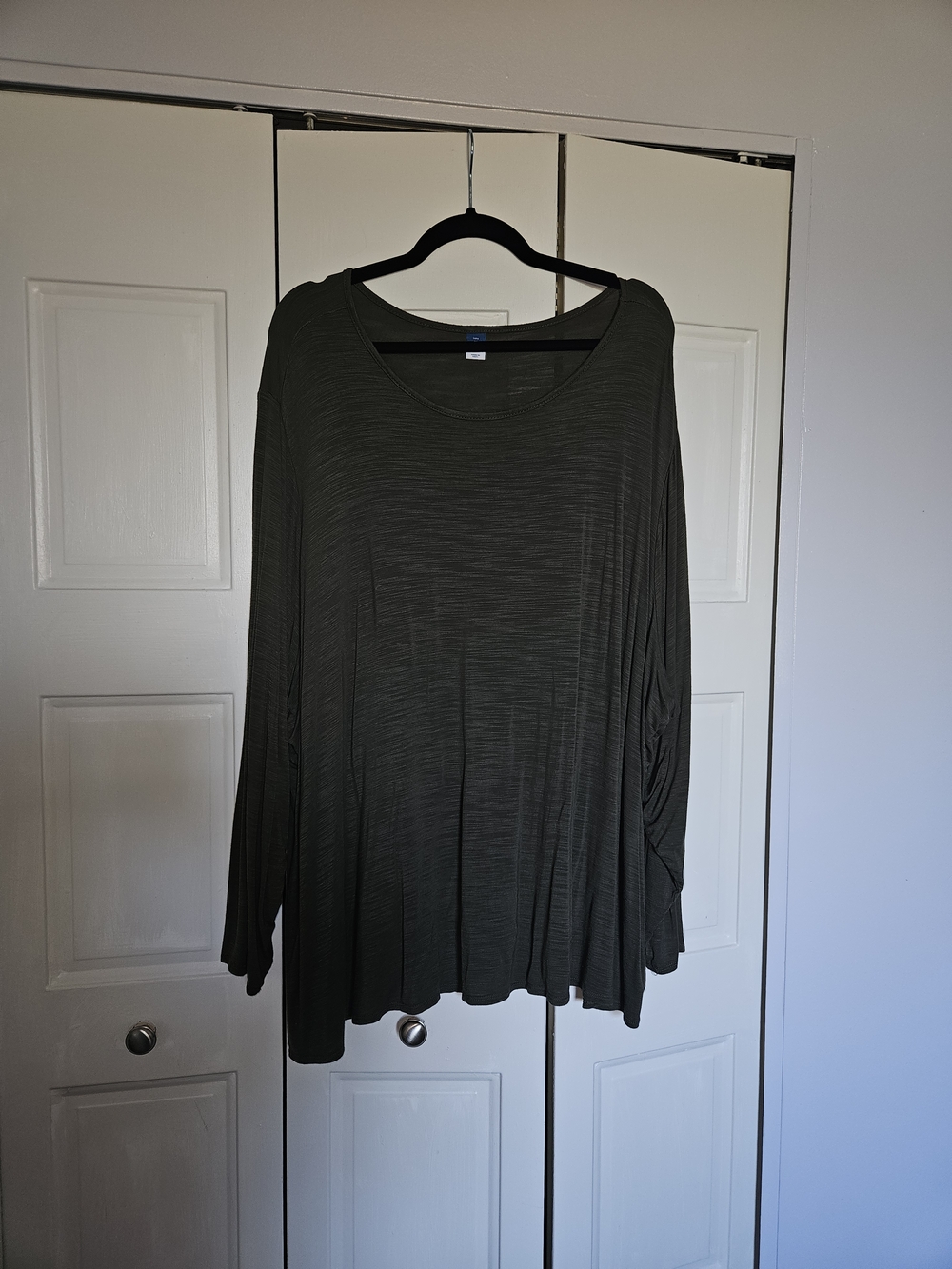 Old Navy Dark Olive Scoop Neck Long Sleeve Tunic